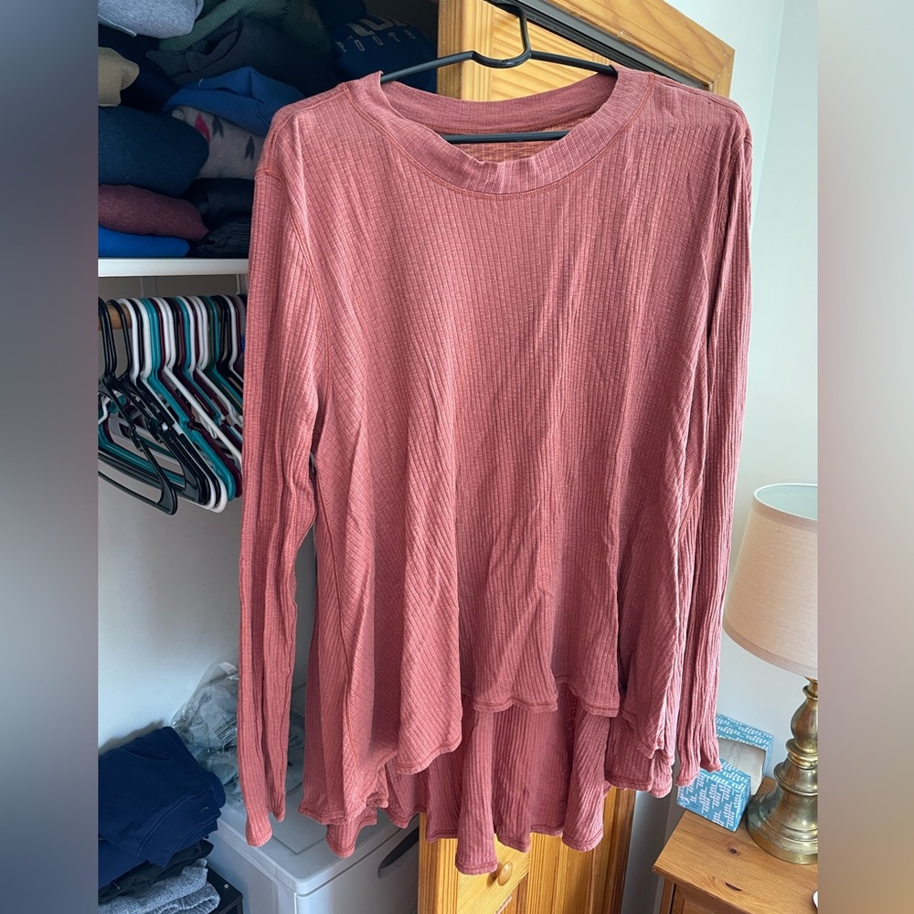 Lululemon Rust Long sleeve